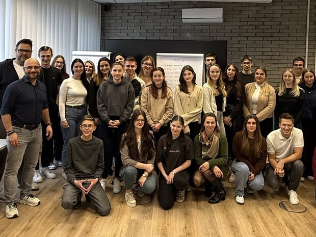 Gruppenfoto Lehrlinge der Zentralen Lehrlingsausbildung