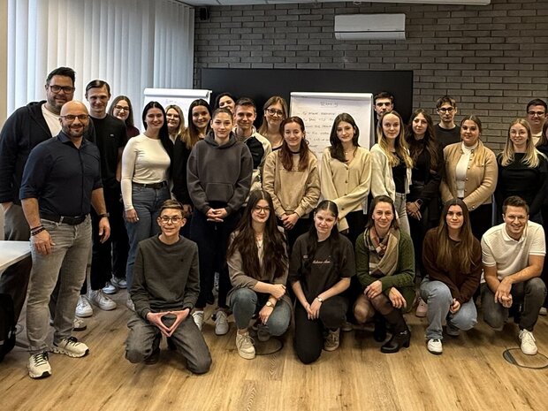 Gruppenfoto Lehrlinge der Zentralen Lehrlingsausbildung